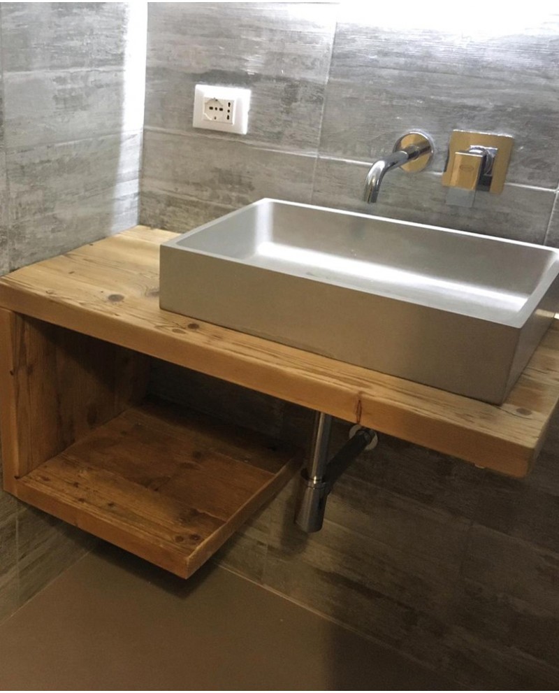 Mensole e piani per lavabo in legno massello di varie essenze e